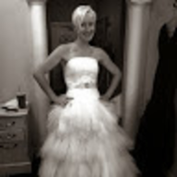 Meet your Posher, April - Picture 1 of 1